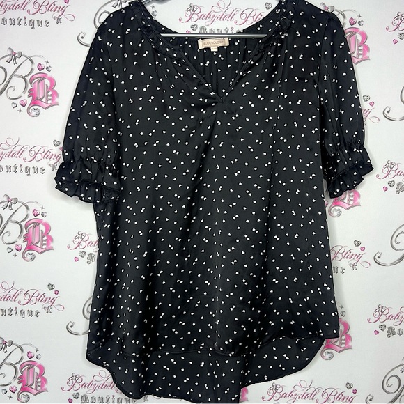 blousology Tops - Blousology heart printed polka dot blouse top flowy cute casual black white